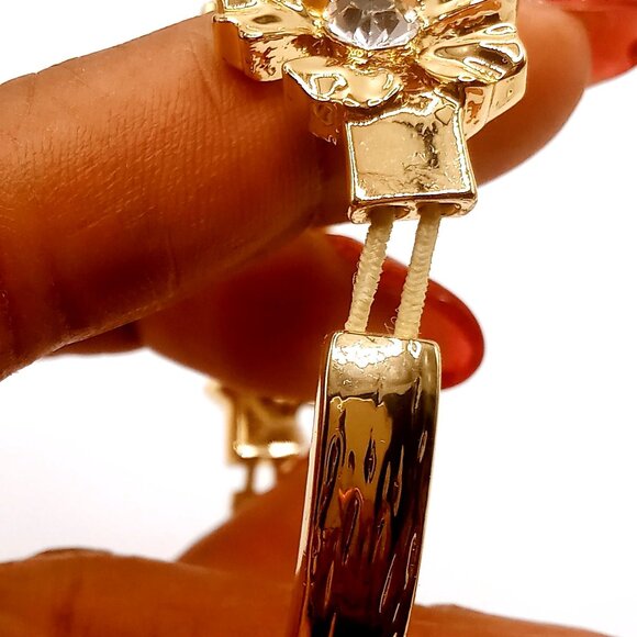 Monet Bracelet Stretchy Floral Gold-Tone Metal Rhinestones Faux Pearls Bangle 7" - Picture 10 of 13